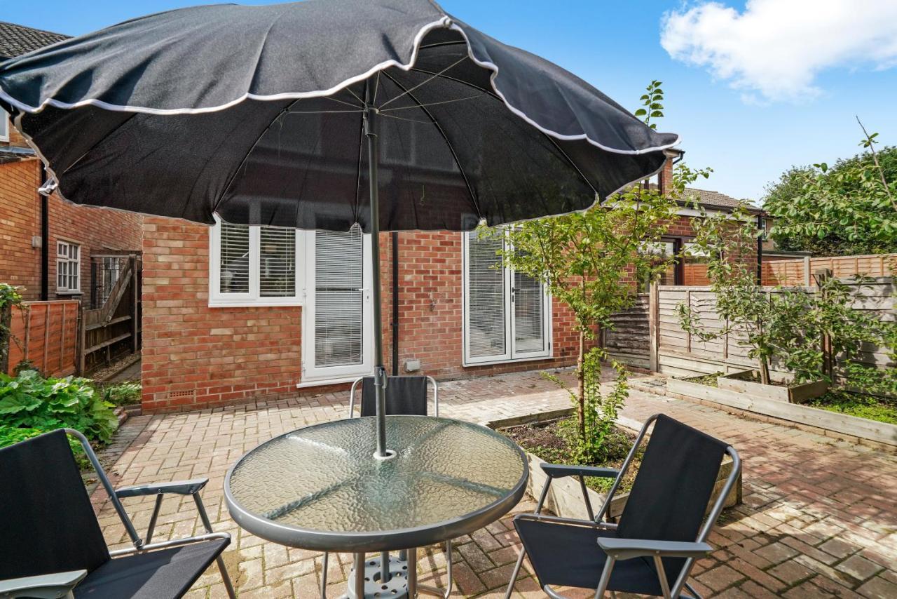 Boutique Heathrow Studio'S - Parking - Garden Apartment Harmondsworth Ngoại thất bức ảnh