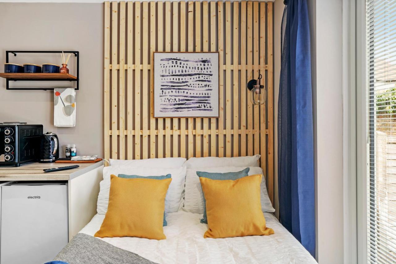 Boutique Heathrow Studio'S - Parking - Garden Apartment Harmondsworth Ngoại thất bức ảnh
